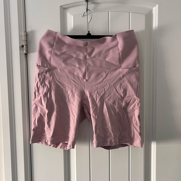 OFFLINE By Aerie Real Me XTRA Hold Up! Pocket 7" Bike Short - Picture 3 of 6